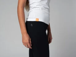 T-Shirt TARA M/C Ras Du Cou - Bio Blanc Blanc XS - 36 -CHIN MUDRA Soldes t shirt tara m c ras du cou bio 16352558706178063e3cddf