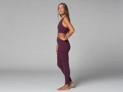 Yoga Legging Pocket - Bio Prune Prune XS - 36 16 Yoga Legging Pocket - Bio Prune Prune XS - 36 -CHIN MUDRA Soldes yoga legging pocket bio 1635848646618111c6b8b2e